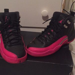air jordan 12 black and pink